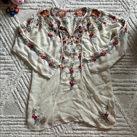 Johnny Was Tops - Johnny was Embroidered Floral Cream Blouse